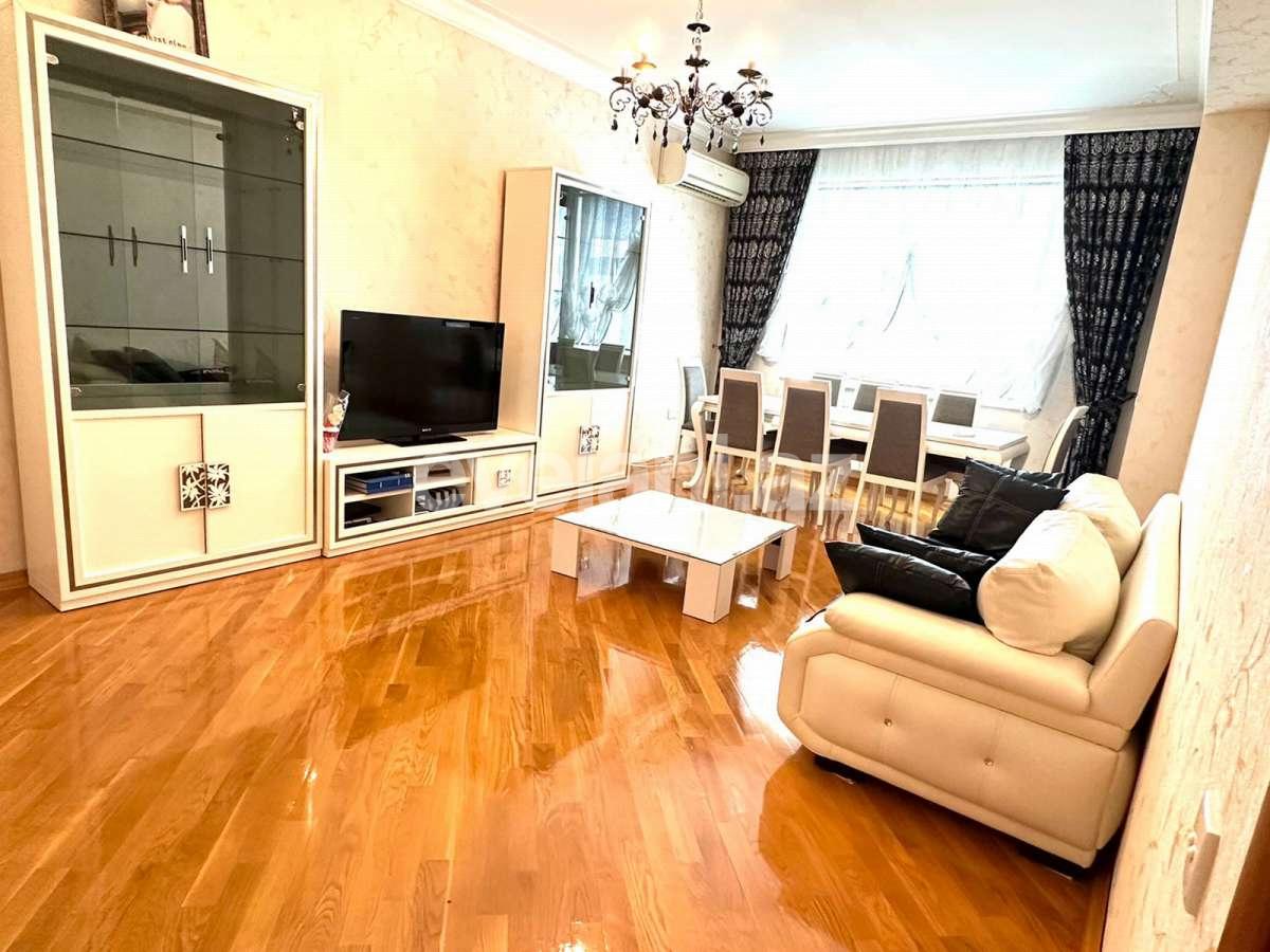 Satılır, yeni tikili, 4 otaqlı, 160 m², Bakı, Nəsimi r, Memar Əcəmi m.