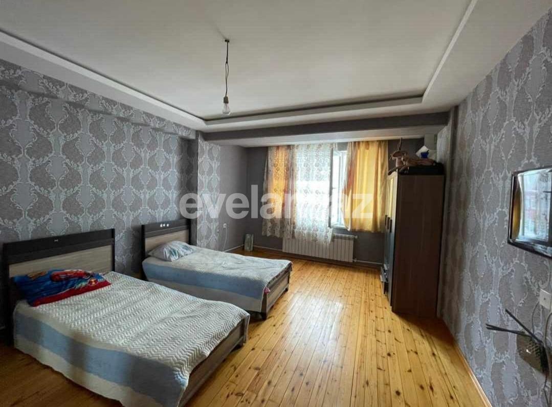 Satılır, yeni tikili, 2 otaqlı, 62 m², Bakı, Nizami r, Qara Qarayev m.