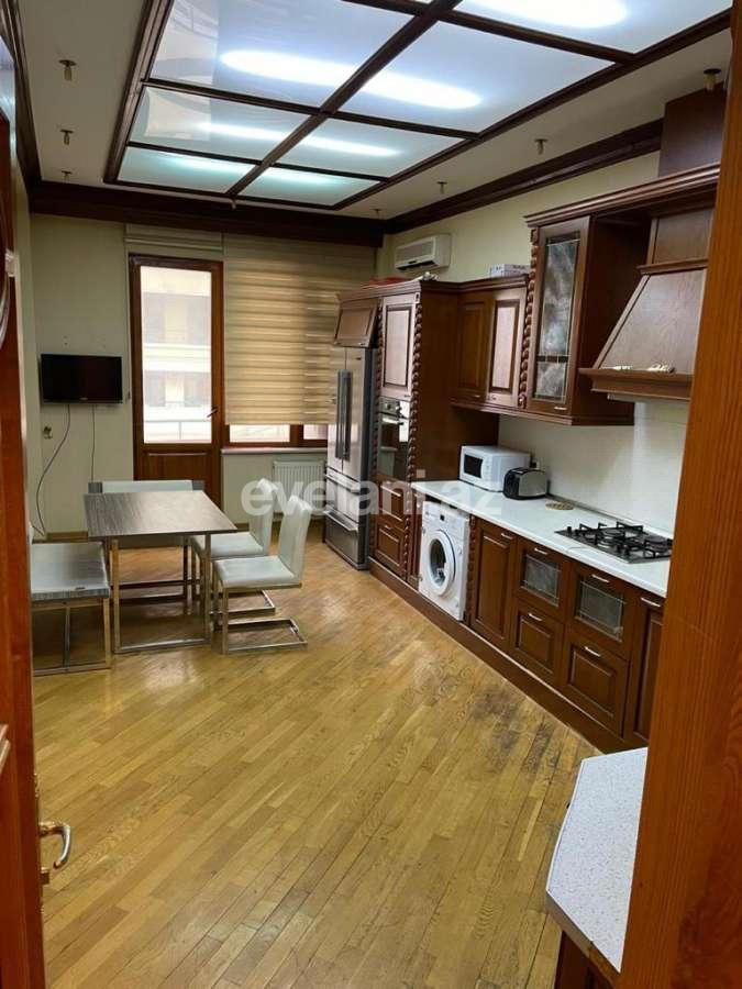 Sale, new building, 4 room, 200 m², Baku, Nasimi r.