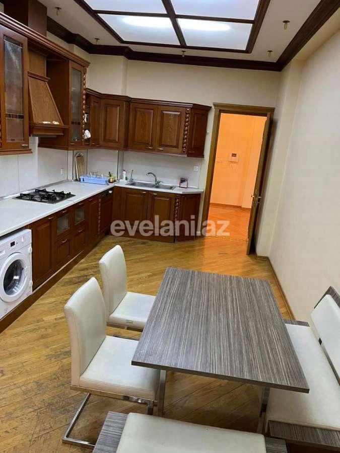 Sale, new building, 4 room, 200 m², Baku, Nasimi r.