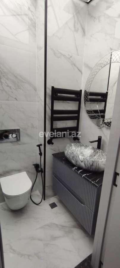 Satılır, yeni tikili, 2 otaqlı, 72 m², Bakı, Binəqədi r, 8-ci mikrorayon q, Azadlıq prospekti m.