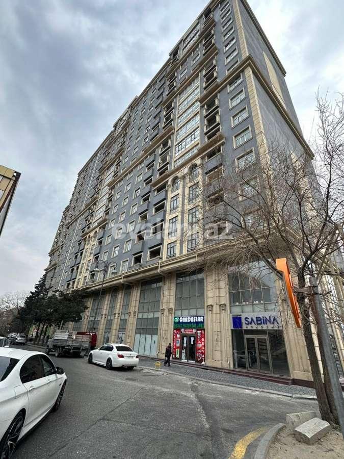Satılır, yeni tikili, 2 otaqlı, 72 m², Bakı, Binəqədi r, 8-ci mikrorayon q, Azadlıq prospekti m.