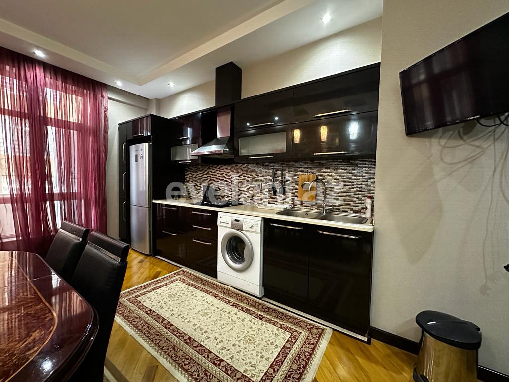 Satılır, yeni tikili, 3 otaqlı, 128 m², Bakı, Nəsimi r, 8 Noyabr m.
