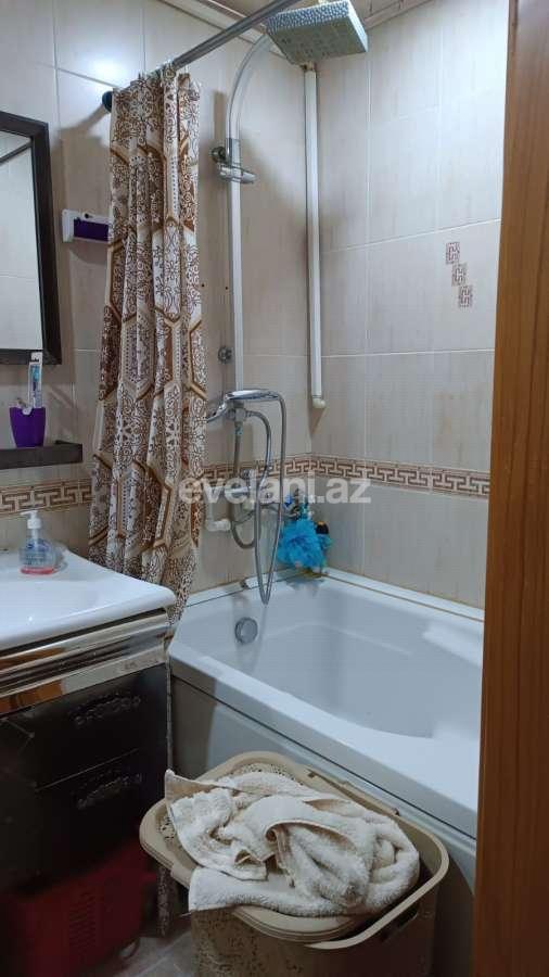 Sale, old building, 3 room, 85 m², Baku, Yasamal r, Elmlar Akademiyası m.