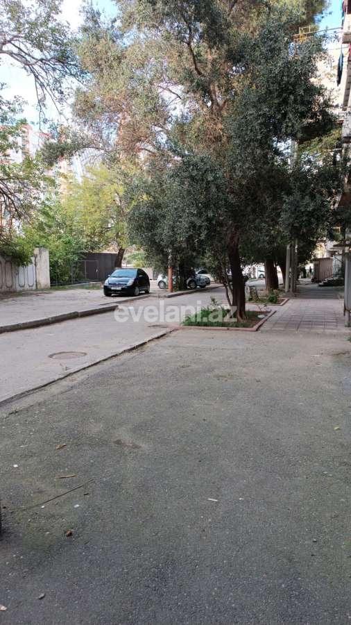 Sale, old building, 3 room, 85 m², Baku, Yasamal r, Elmlar Akademiyası m.