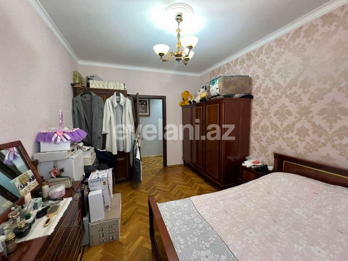 Продаётся, вторичка, 5-комнаты, 145 m², Баку, Бинагадинский r, Азадлыг проспекти m.