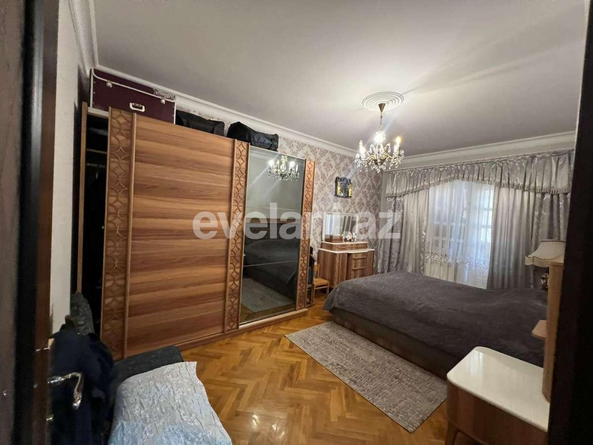 Продаётся, вторичка, 5-комнаты, 145 m², Баку, Бинагадинский r, Азадлыг проспекти m.