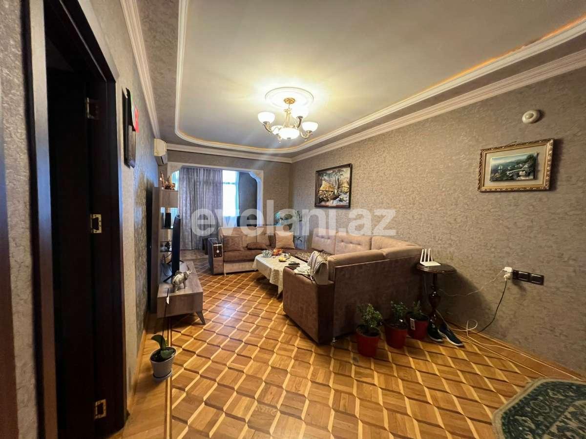 Продаётся, вторичка, 5-комнаты, 145 m², Баку, Бинагадинский r, Азадлыг проспекти m.