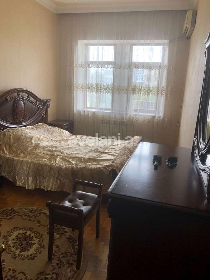 Rent, old building, 3 room, 120 m², Baku, Nasimi r.