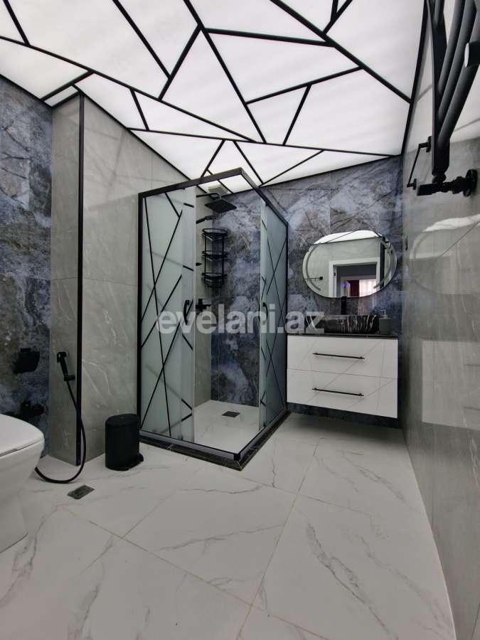 Satılır, yeni tikili, 2 otaqlı, 65 m², Bakı, Nizami r, Qara Qarayev m.