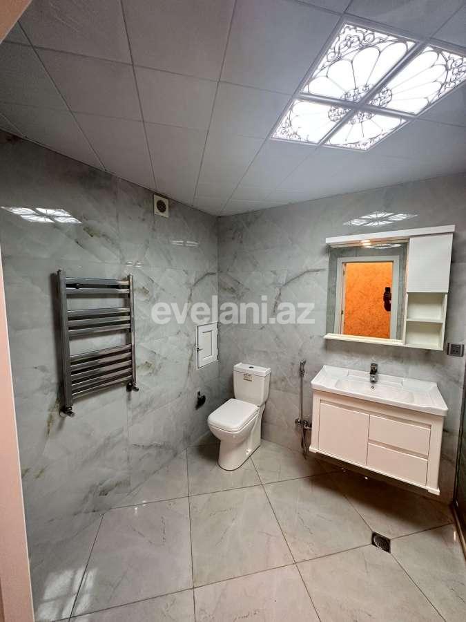 Satılır, yeni tikili, 2 otaqlı, 70 m², Bakı, Binəqədi r, 8-ci mikrorayon q, Azadlıq prospekti m.