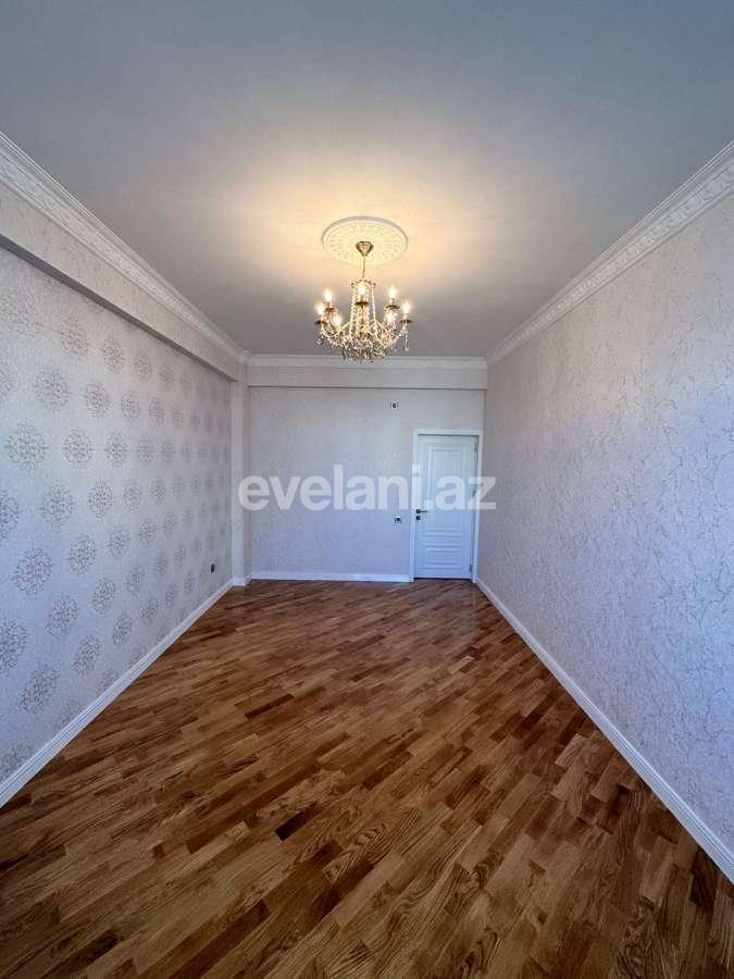 Satılır, yeni tikili, 2 otaqlı, 70 m², Bakı, Binəqədi r, 8-ci mikrorayon q, Azadlıq prospekti m.