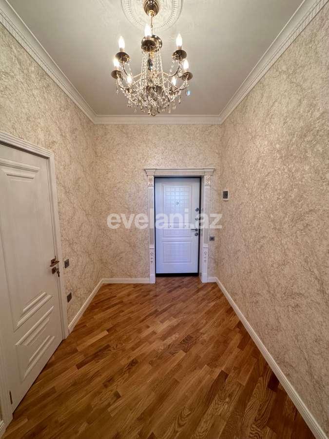 Satılır, yeni tikili, 2 otaqlı, 70 m², Bakı, Binəqədi r, 8-ci mikrorayon q, Azadlıq prospekti m.