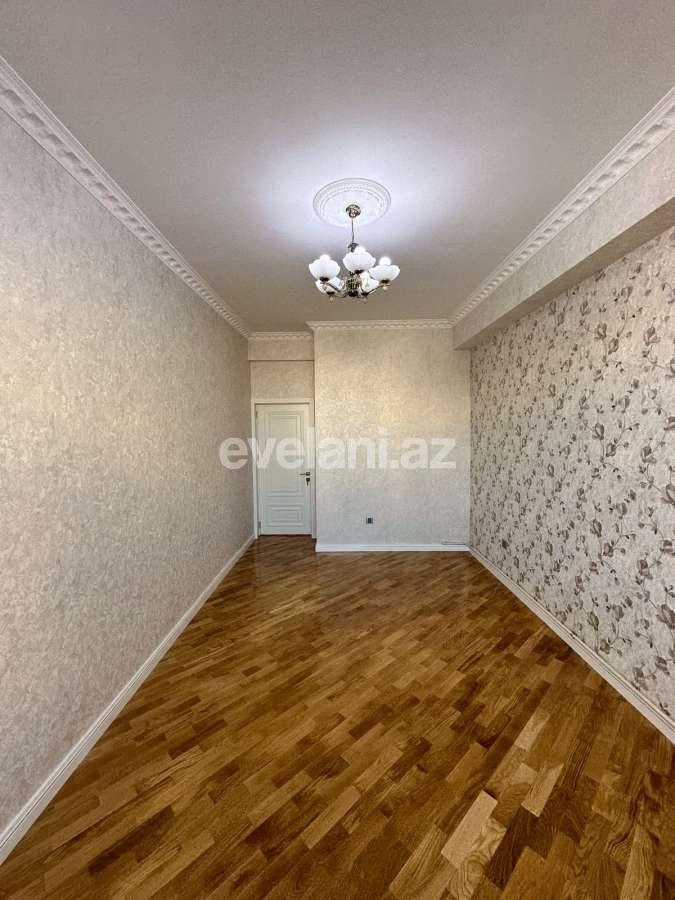 Satılır, yeni tikili, 2 otaqlı, 70 m², Bakı, Binəqədi r, 8-ci mikrorayon q, Azadlıq prospekti m.
