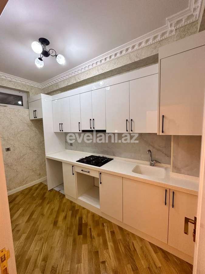 Satılır, yeni tikili, 2 otaqlı, 70 m², Bakı, Binəqədi r, 8-ci mikrorayon q, Azadlıq prospekti m.
