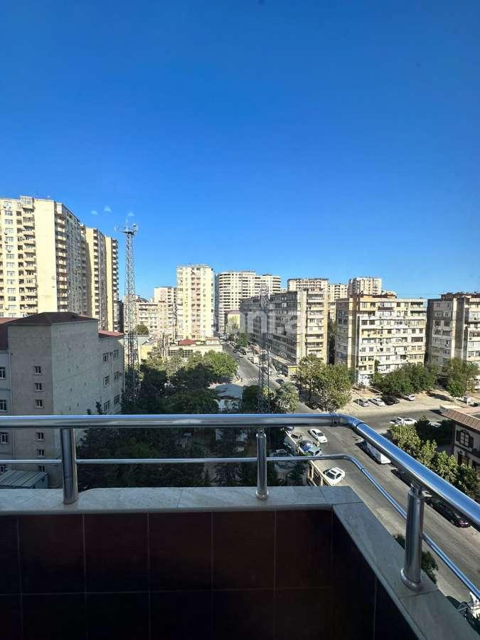 Satılır, yeni tikili, 2 otaqlı, 70 m², Bakı, Binəqədi r, 8-ci mikrorayon q, Azadlıq prospekti m.