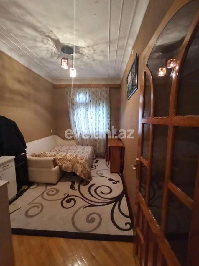 Satılır, köhnə tikili, 3 otaqlı, 70 m², Bakı, Nəsimi r, Memar Əcəmi m.