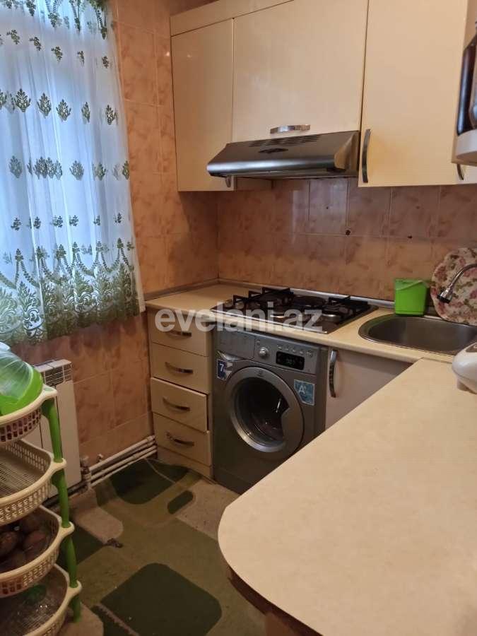 Satılır, köhnə tikili, 3 otaqlı, 70 m², Bakı, Nəsimi r, Memar Əcəmi m.
