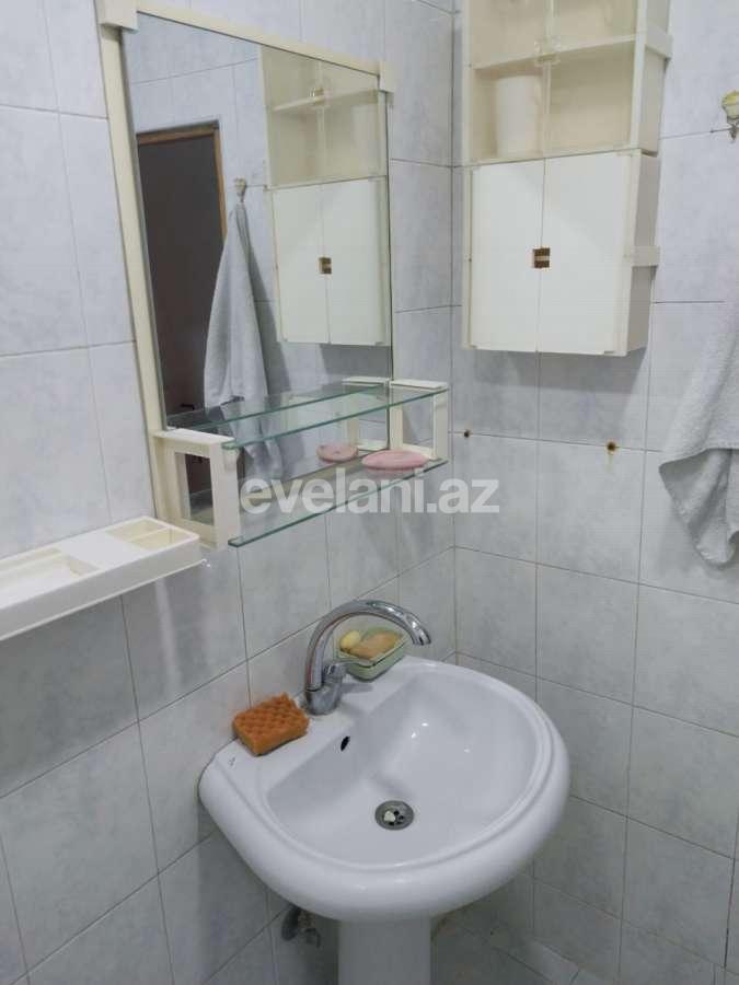 Kirayə verilir, köhnə tikili, 2 otaqlı, 65 m², Bakı, Binəqədi r, 8-ci mikrorayon q.