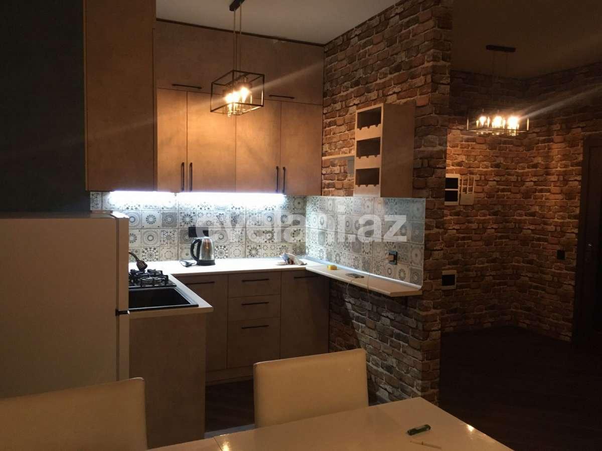 Rent, old building, 2 room, 75 m², Baku, Yasamal r.