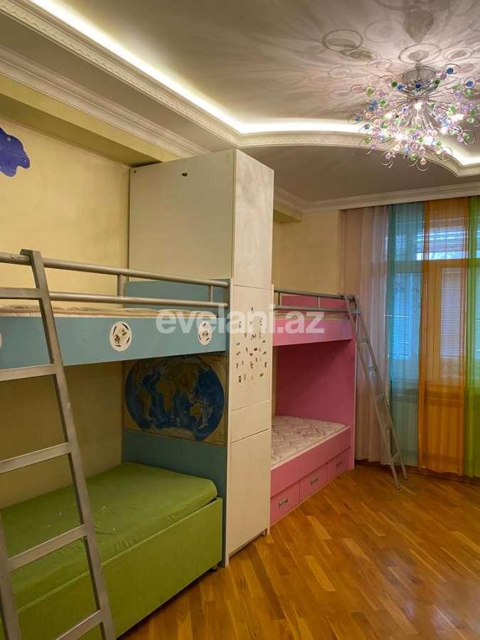Satılır, yeni tikili, 4 otaqlı, 166.99 m², Bakı, Nərimanov r, 28 may m.