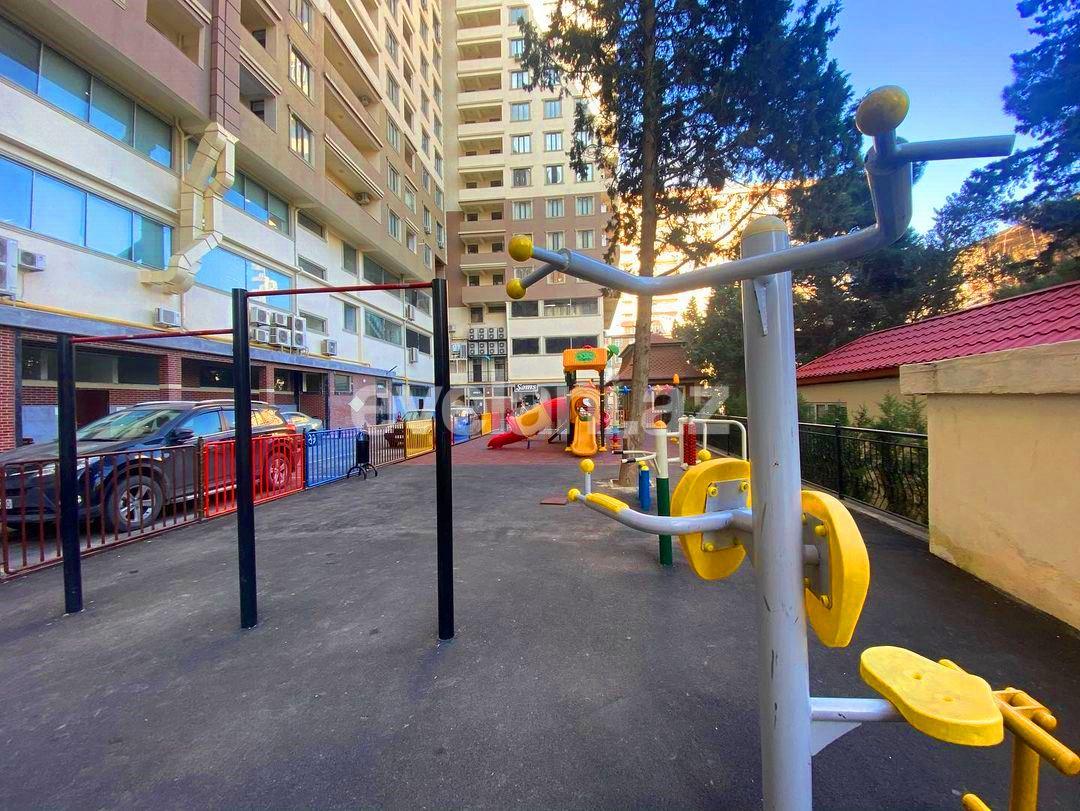 Satılır, yeni tikili, 3 otaqlı, 130 m², Bakı, Yasamal r, İnşaatçılar m.