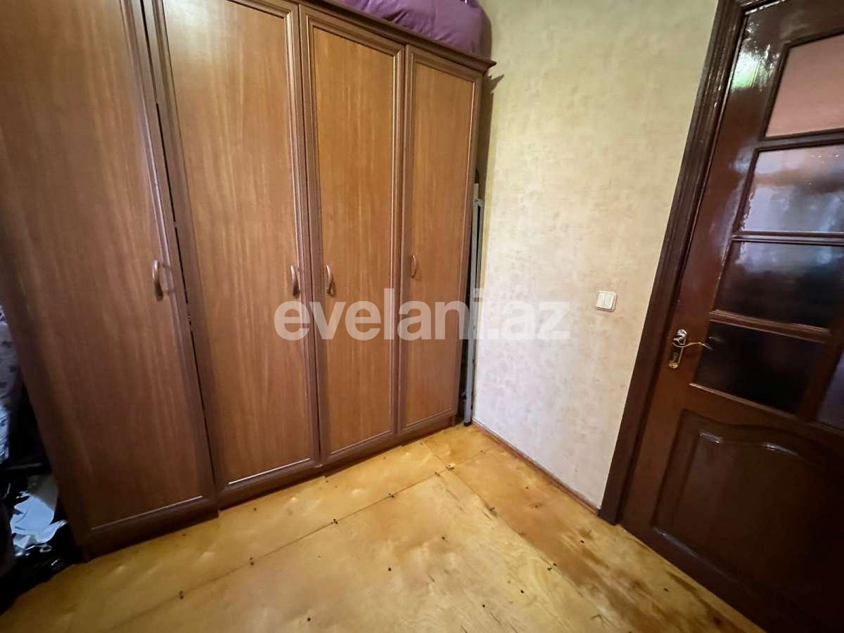 Satılır, köhnə tikili, 3 otaqlı, 70 m², Bakı, Nəsimi r, 3-cü mikrorayon q, Memar Əcəmi m.