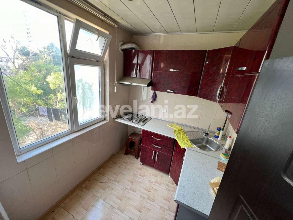 Kirayə verilir, köhnə tikili, 2 otaqlı, 50 m², Bakı, Nəsimi r, 4-cü mikrorayon q, Memar Əcəmi m.