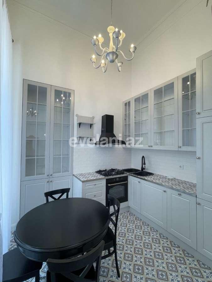 Kirayə verilir, köhnə tikili, 3 otaqlı, 127 m², Bakı, Nəsimi r, 28 may m.