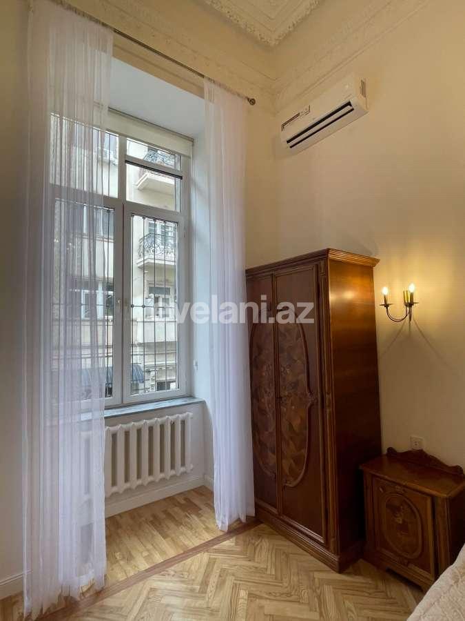 Kirayə verilir, köhnə tikili, 3 otaqlı, 127 m², Bakı, Nəsimi r, 28 may m.