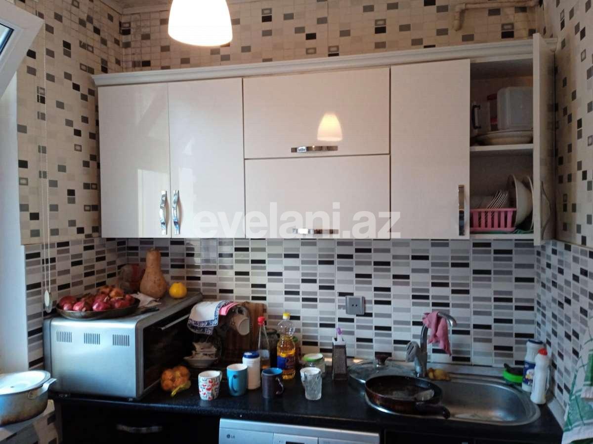 Sale, old building, 3 room, 70 m², Baku, Nasimi r, 2-nd microdistrict d, Memar Ajami m.