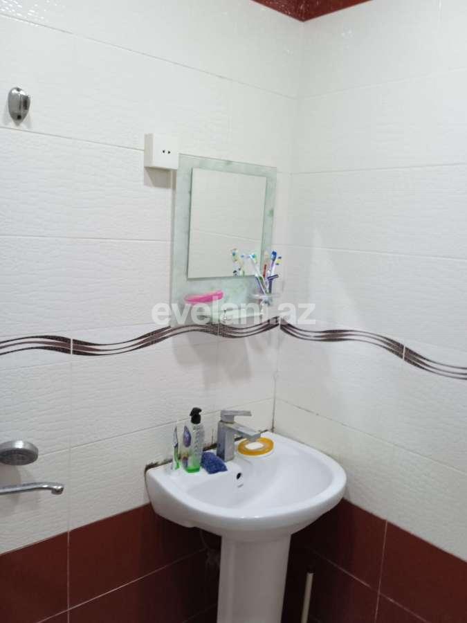 Sale, old building, 3 room, 70 m², Baku, Nasimi r, 2-nd microdistrict d, Memar Ajami m.