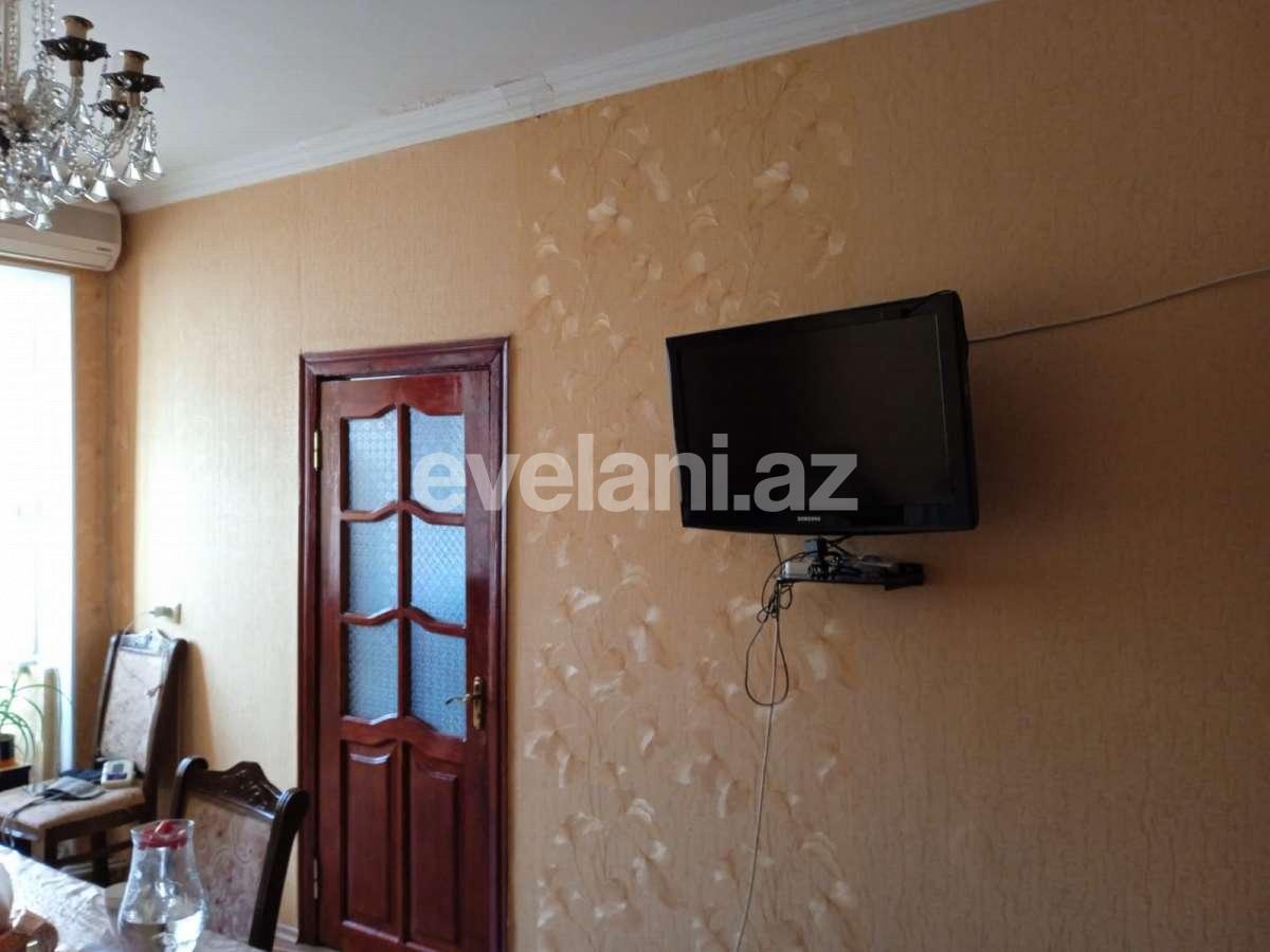 Sale, old building, 3 room, 70 m², Baku, Nasimi r, 2-nd microdistrict d, Memar Ajami m.