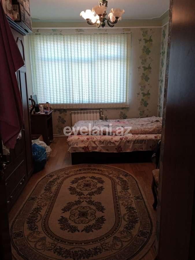 Sale, old building, 3 room, 70 m², Baku, Nasimi r, 2-nd microdistrict d, Memar Ajami m.