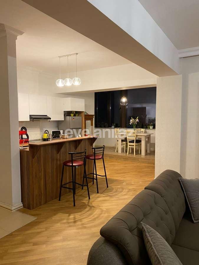 Kirayə verilir, yeni tikili, 3 otaqlı, 140 m², Bakı, Səbail r.