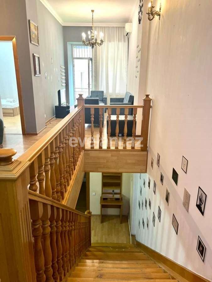 Rent, old building, 3 room, 100 m², Baku, Sabail r, Sahil m.