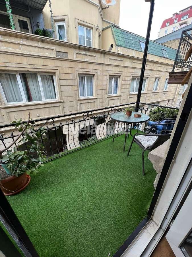 Rent, old building, 3 room, 100 m², Baku, Sabail r, Sahil m.