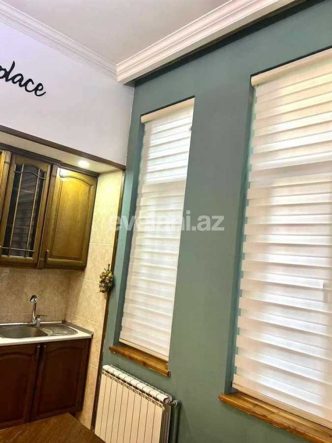 Rent, old building, 3 room, 100 m², Baku, Sabail r, Sahil m.