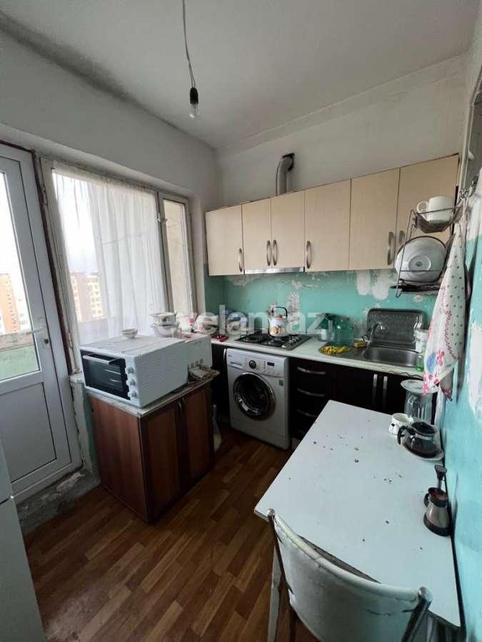 Продаётся, вторичка, 3-комнаты, 65 m², Баку, Хатаинский r, Старые Гюнешли p, Ази Асланов m.