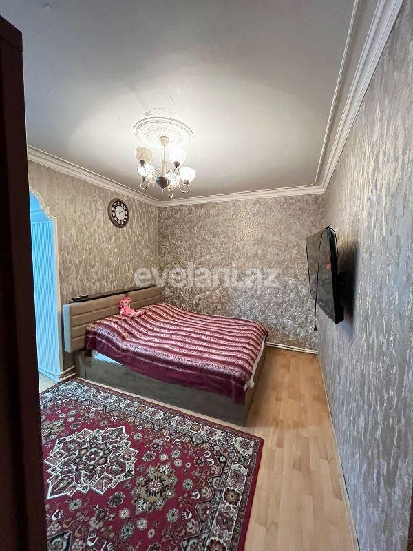 Satılır, köhnə tikili, 3 otaqlı, 55 m², Bakı, Suraxanı r, Yeni Günəşli q, Xalqlar Dostluğu m.