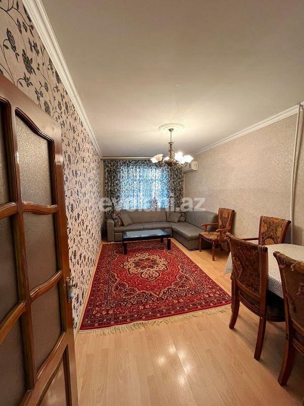 Satılır, köhnə tikili, 3 otaqlı, 55 m², Bakı, Suraxanı r, Yeni Günəşli q, Xalqlar Dostluğu m.