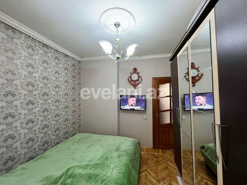 Satılır, köhnə tikili, 3 otaqlı, 55 m², Bakı, Suraxanı r, Yeni Günəşli q, Xalqlar Dostluğu m.