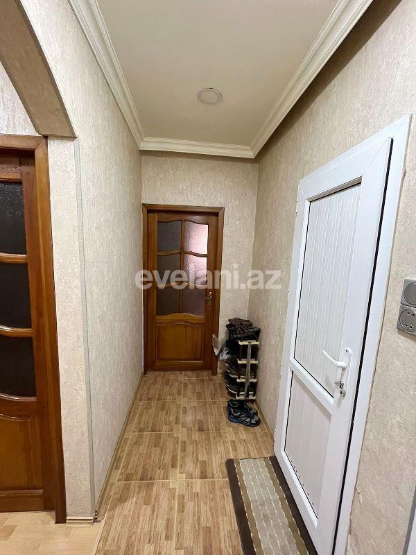 Satılır, köhnə tikili, 3 otaqlı, 55 m², Bakı, Suraxanı r, Yeni Günəşli q, Xalqlar Dostluğu m.