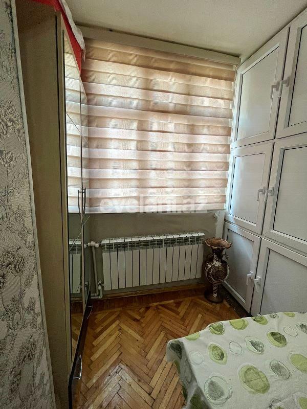 Satılır, köhnə tikili, 3 otaqlı, 55 m², Bakı, Suraxanı r, Yeni Günəşli q, Xalqlar Dostluğu m.