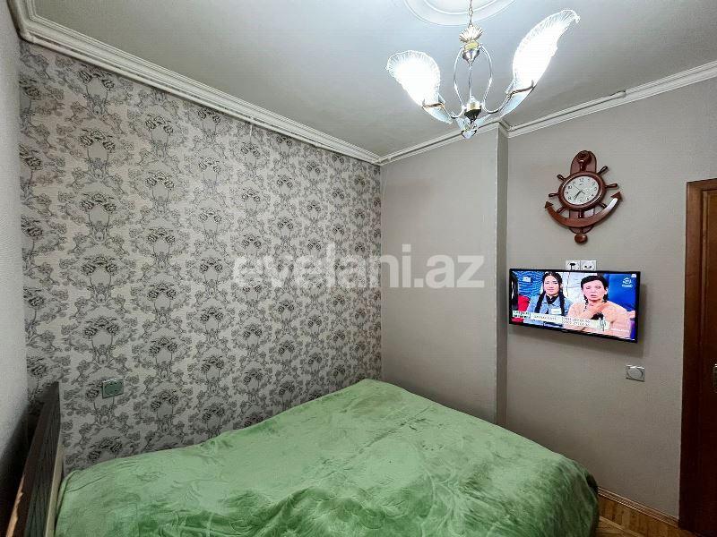 Satılır, köhnə tikili, 3 otaqlı, 55 m², Bakı, Suraxanı r, Yeni Günəşli q, Xalqlar Dostluğu m.