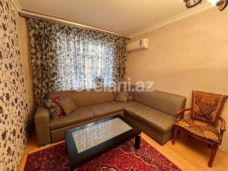 Satılır, köhnə tikili, 3 otaqlı, 55 m², Bakı, Suraxanı r, Yeni Günəşli q, Xalqlar Dostluğu m.