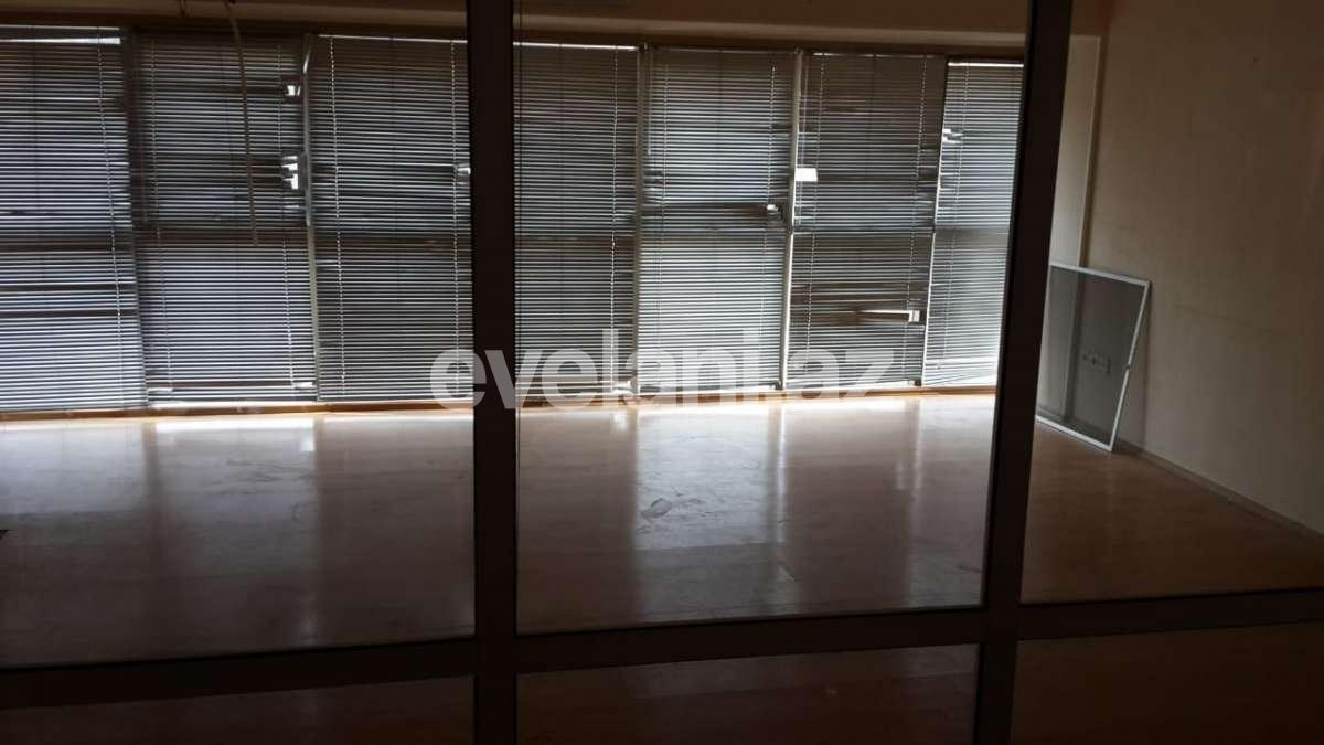 Kirayə verilir, obyekt, 600 m², Bakı, Səbail r, Bayıl q.