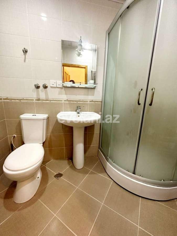 Kirayə verilir, yeni tikili, 2 otaqlı, 70 m², Bakı, Nizami r, Neftçilər m.