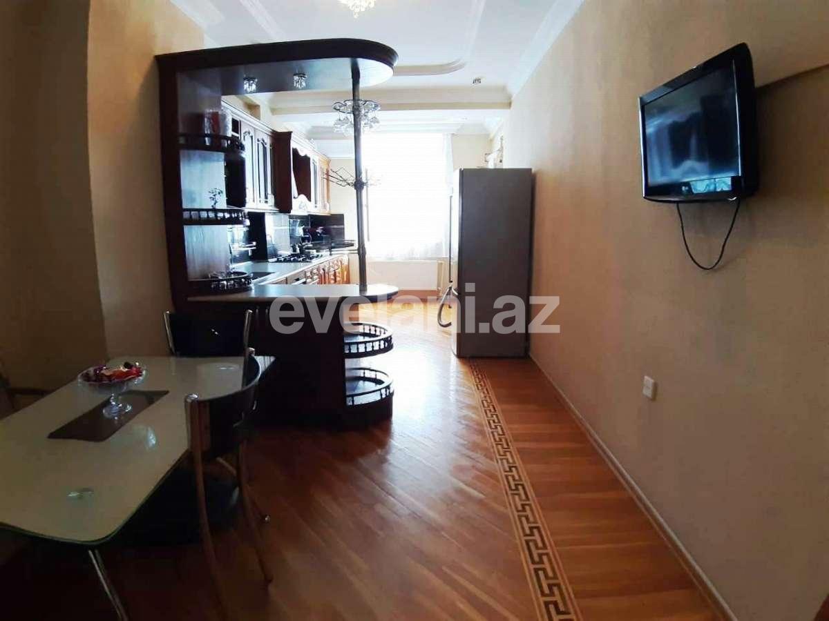 Satılır, yeni tikili, 3 otaqlı, 130 m², Bakı, Nəsimi r, 3-cü mikrorayon q, Memar Əcəmi m.