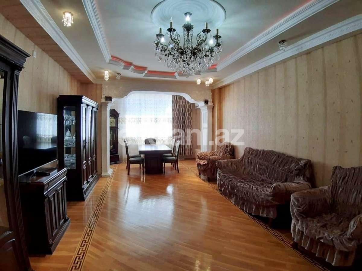 Satılır, yeni tikili, 3 otaqlı, 130 m², Bakı, Nəsimi r, 3-cü mikrorayon q, Memar Əcəmi m.